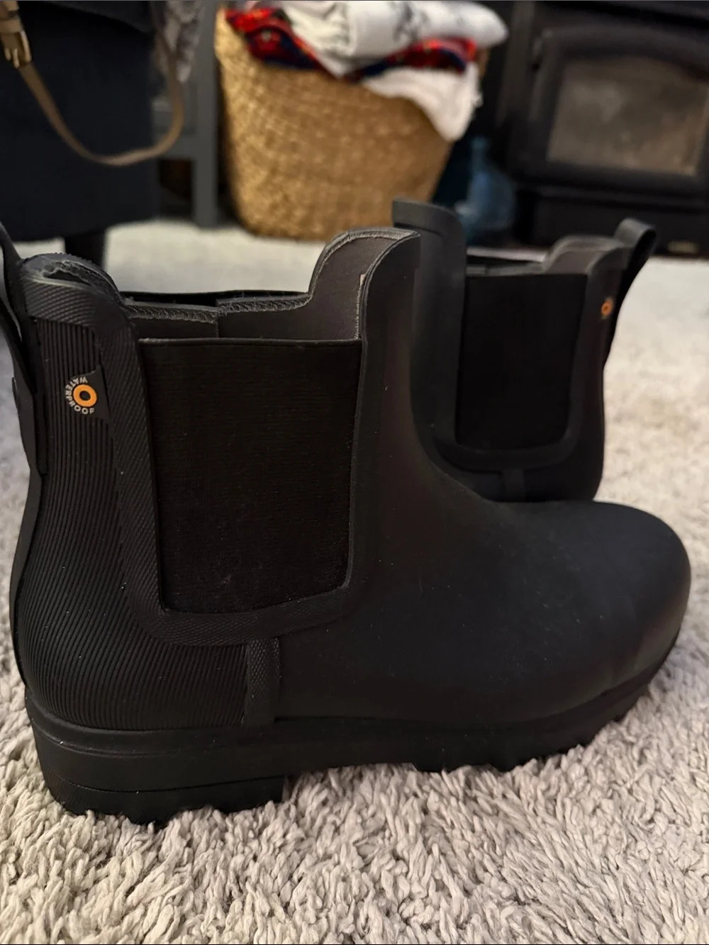 Bogs classic black